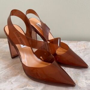 STEVE MADDEN. size 6.